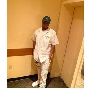 Meet your Posher, Raymond